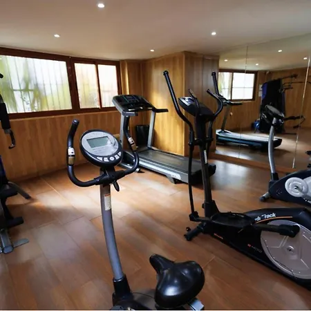 Lovely Elviria Apartment 200M From The Beach Marbella Buitenkant foto